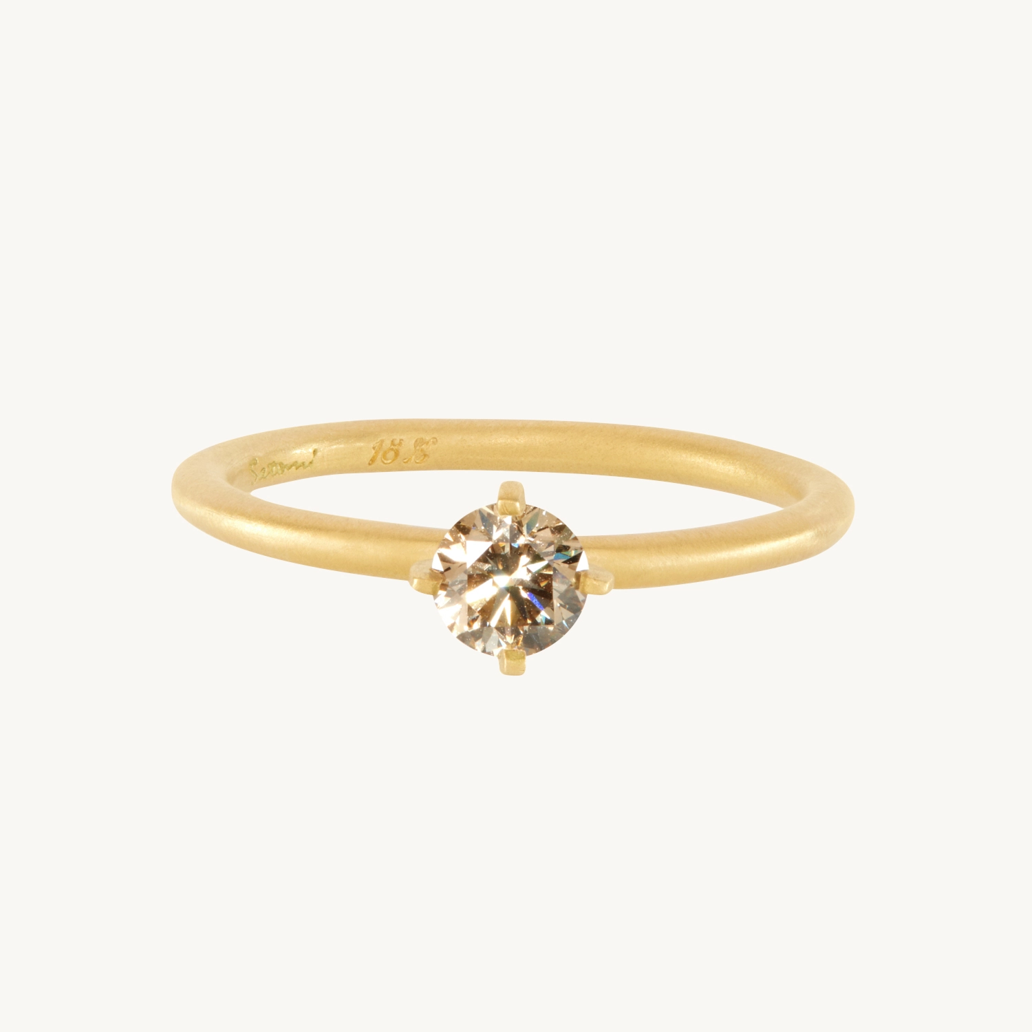 1053-solo-champagne-diamond-ring–1.jpg