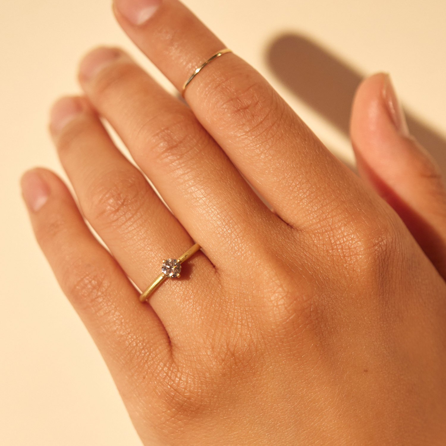 1053-solo-champagne-diamond-ring–1.jpg