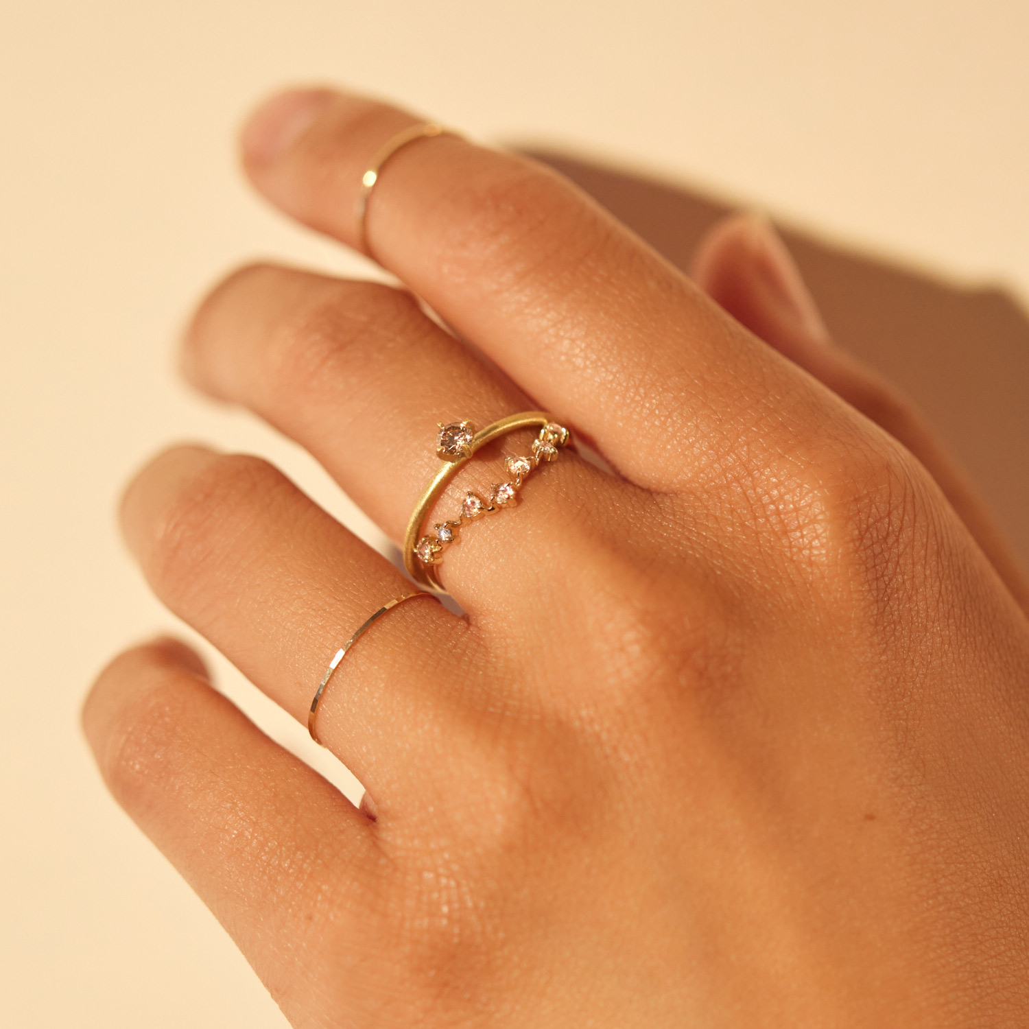 1053-solo-champagne-diamond-ring–1.jpg