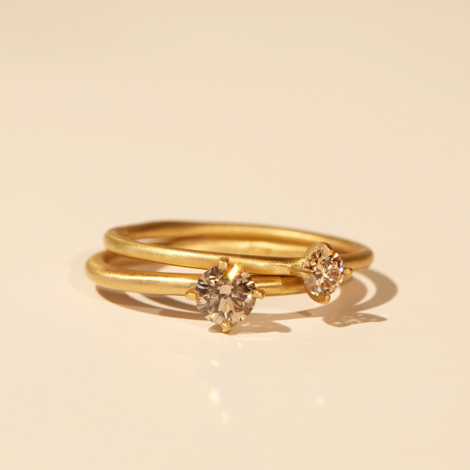 1053-solo-champagne-diamond-ring–1.jpg