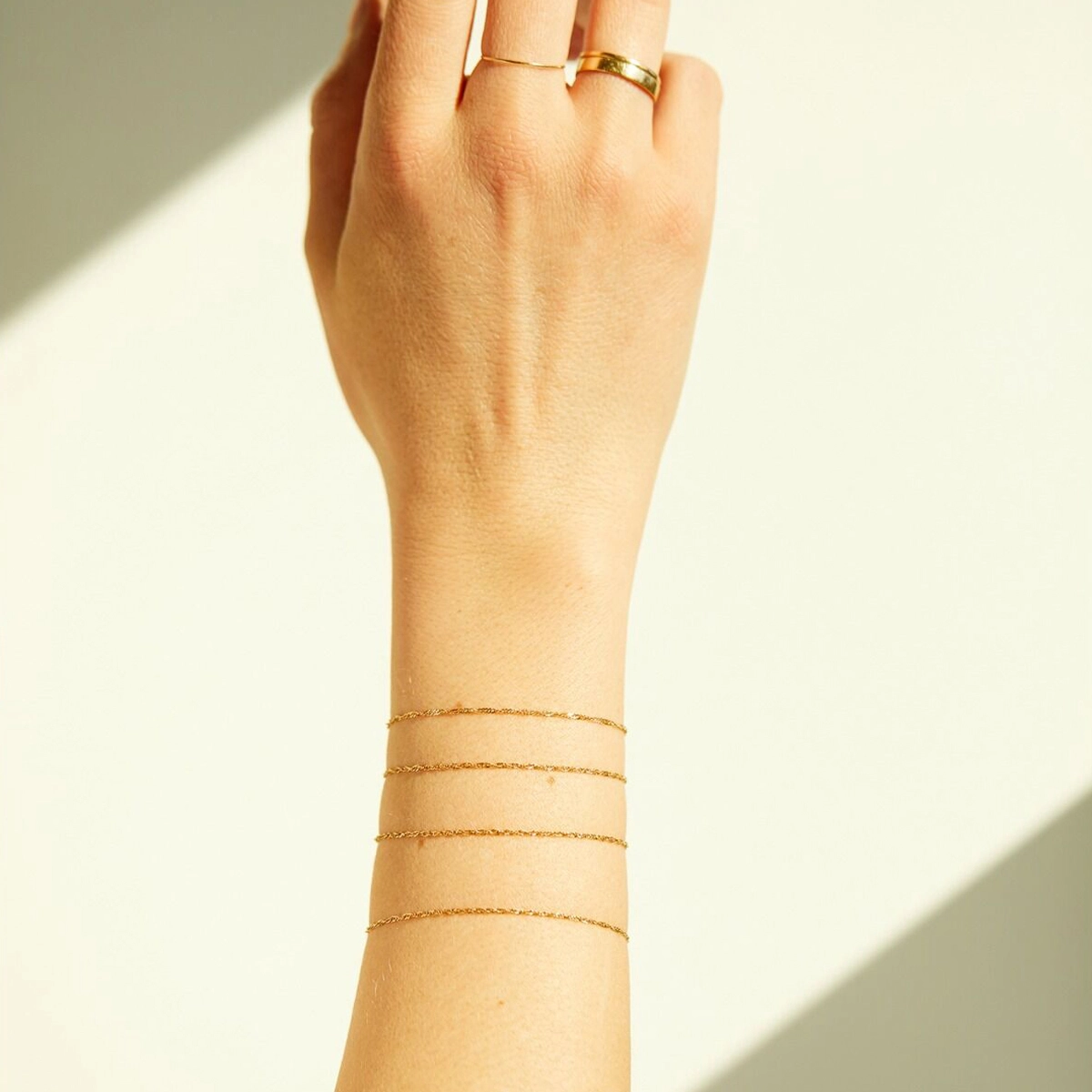 107-sweet-nothing-gold-chain-bracelet–1.webp