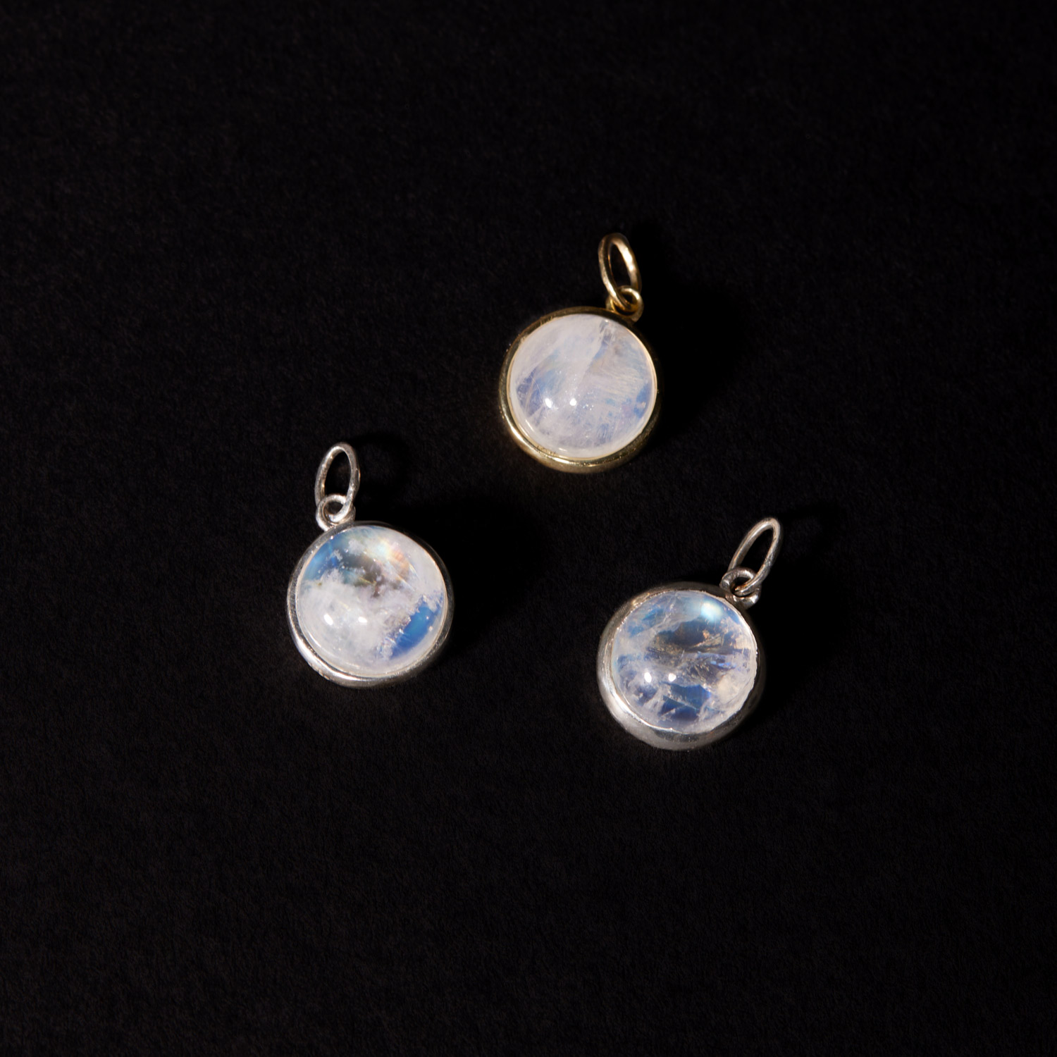 1100-give-you-the-moon-charm-yellow-gold–1.jpg