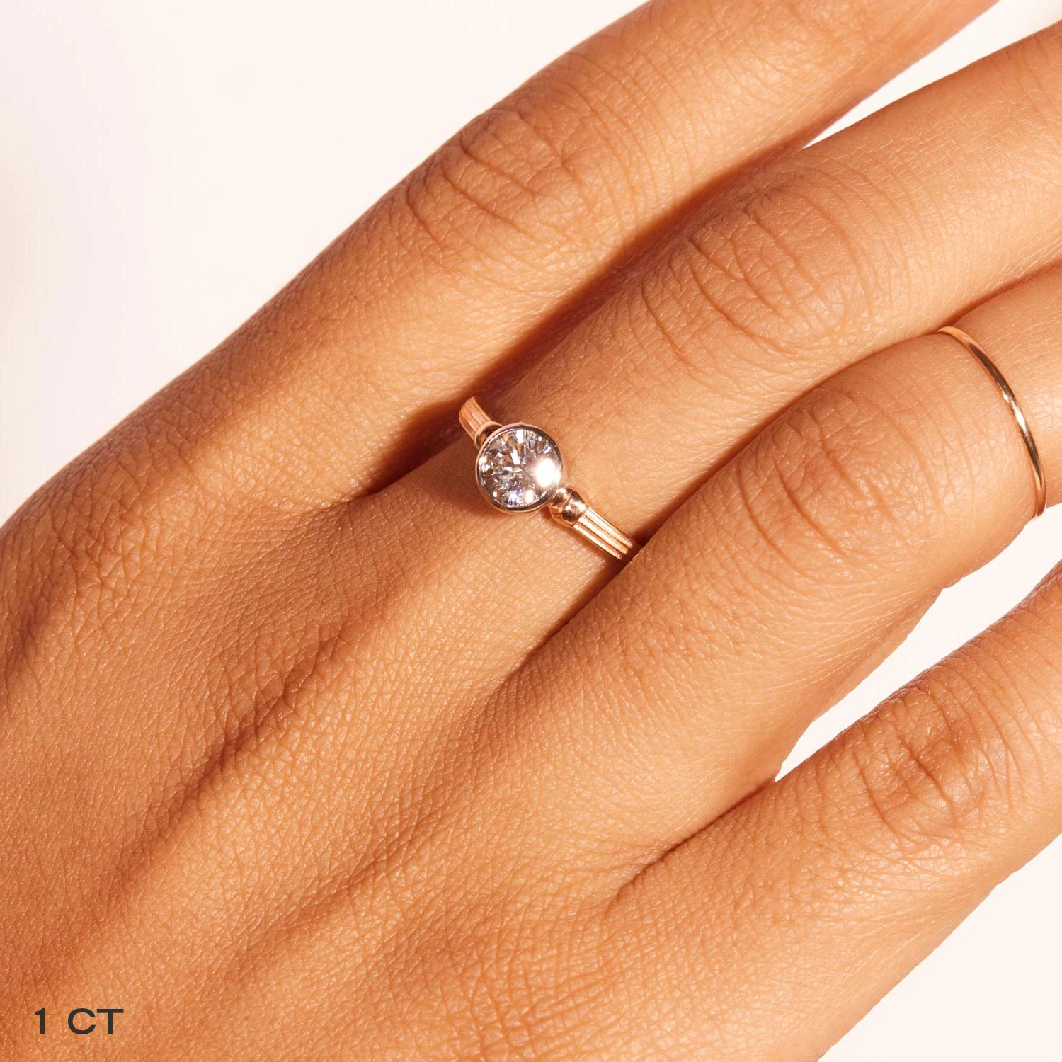 Column Solitaire Diamond Ring