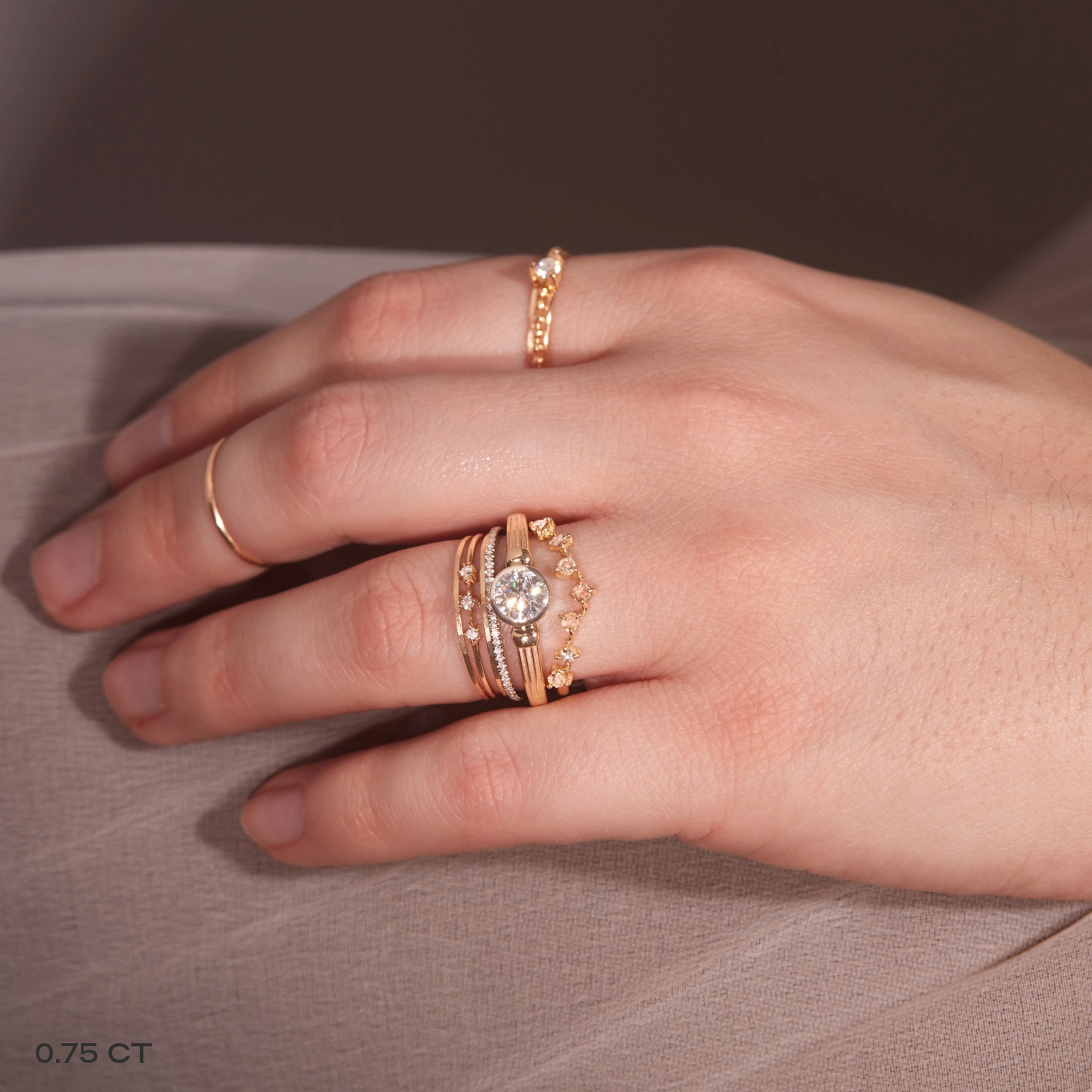 1115-column-solitaire-diamond-ring–1.jpg