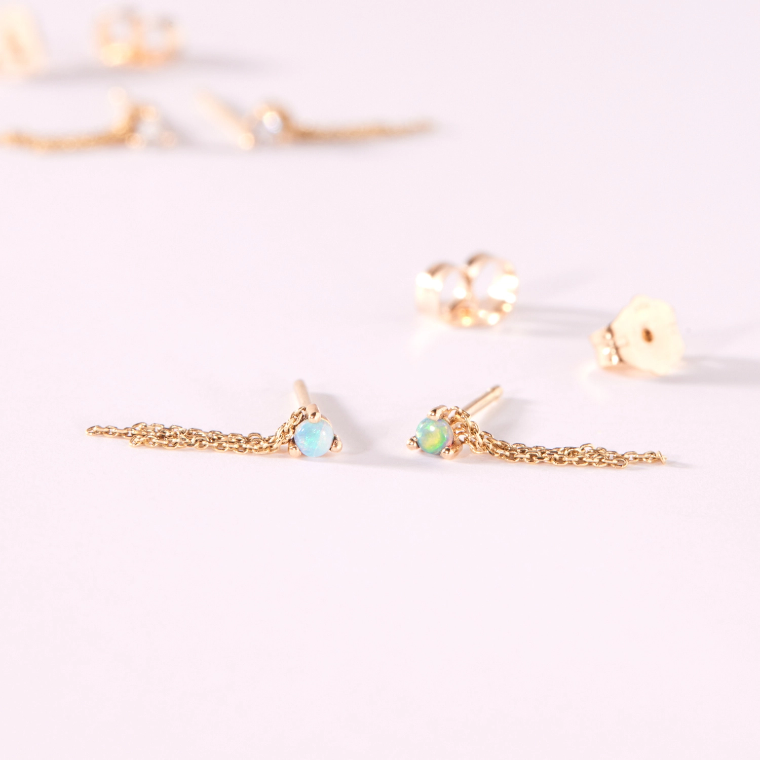 1128-mist-earring-opal-single–1.jpg