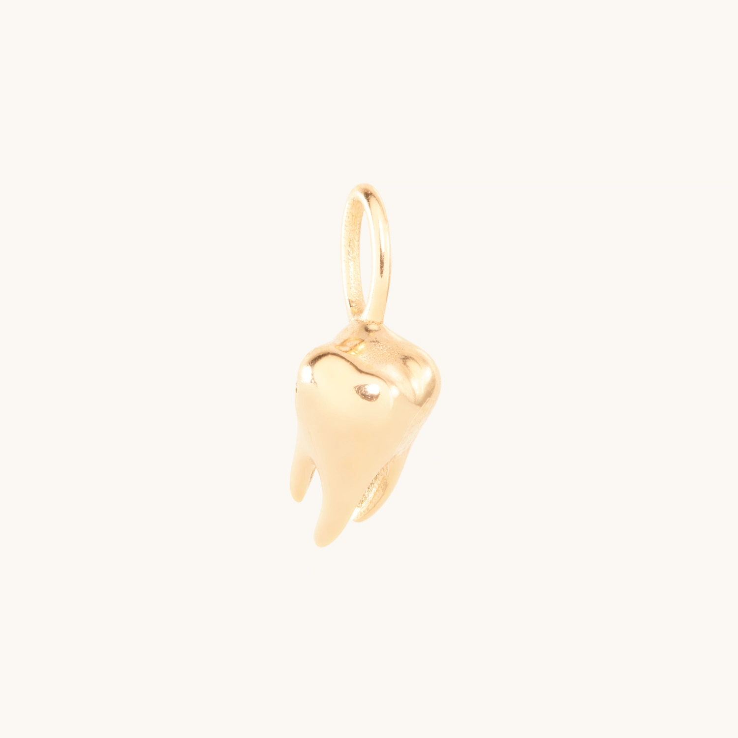 1180-bite-the-hand-charm-yellow-gold–1.webp