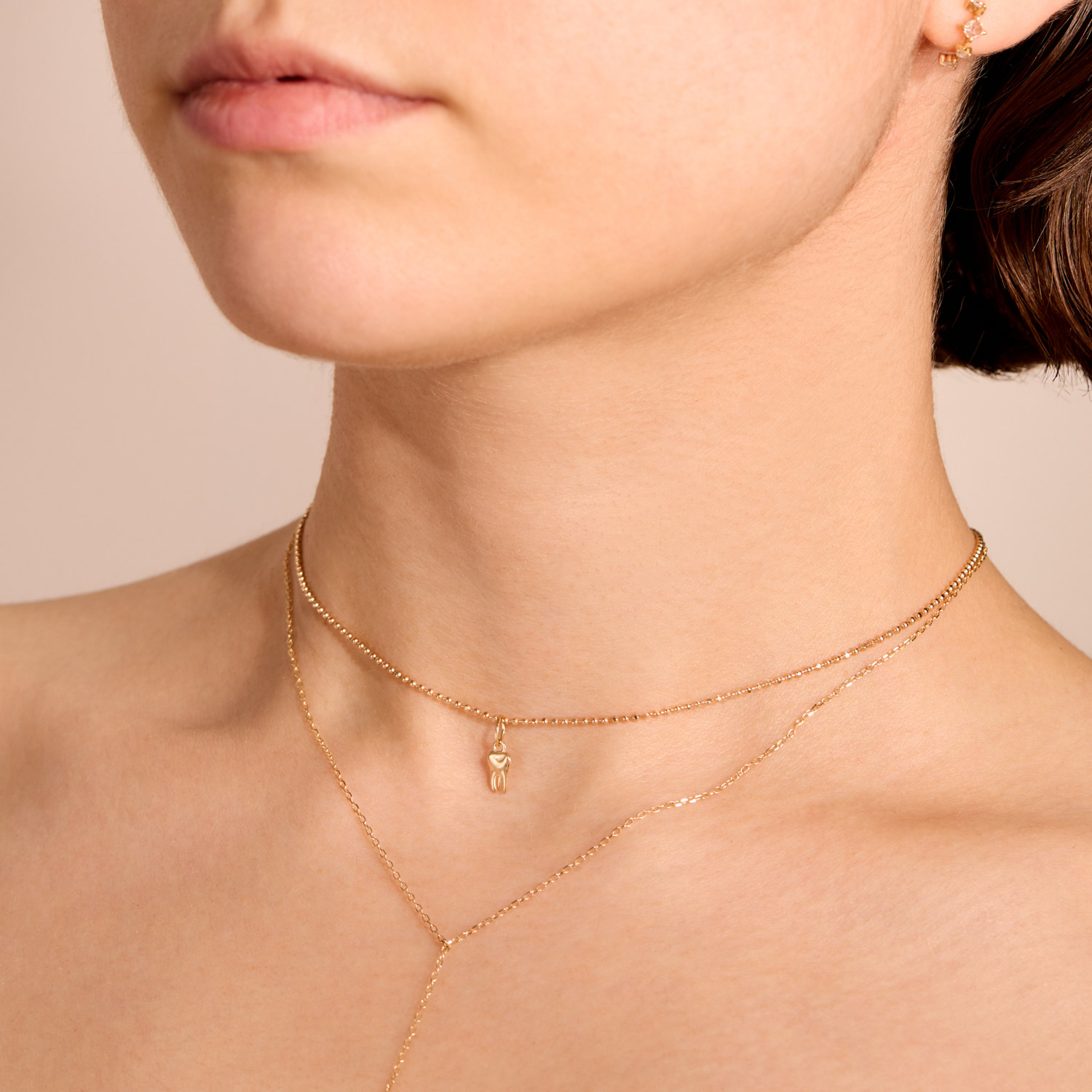 Bite the Hand Charm, Petite