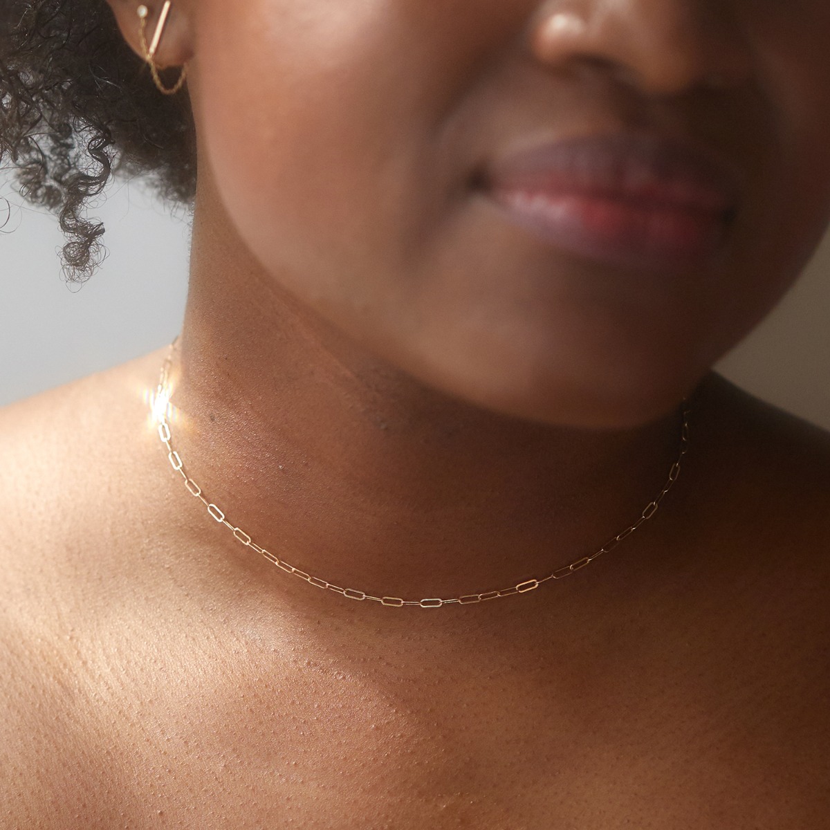 1976 Gold Choker