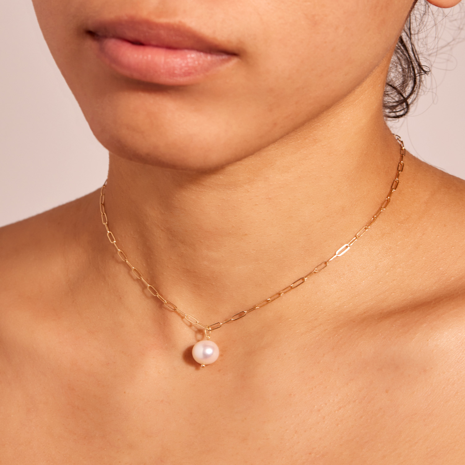 The 1976 Choker & Gumball Pearl Charm Set