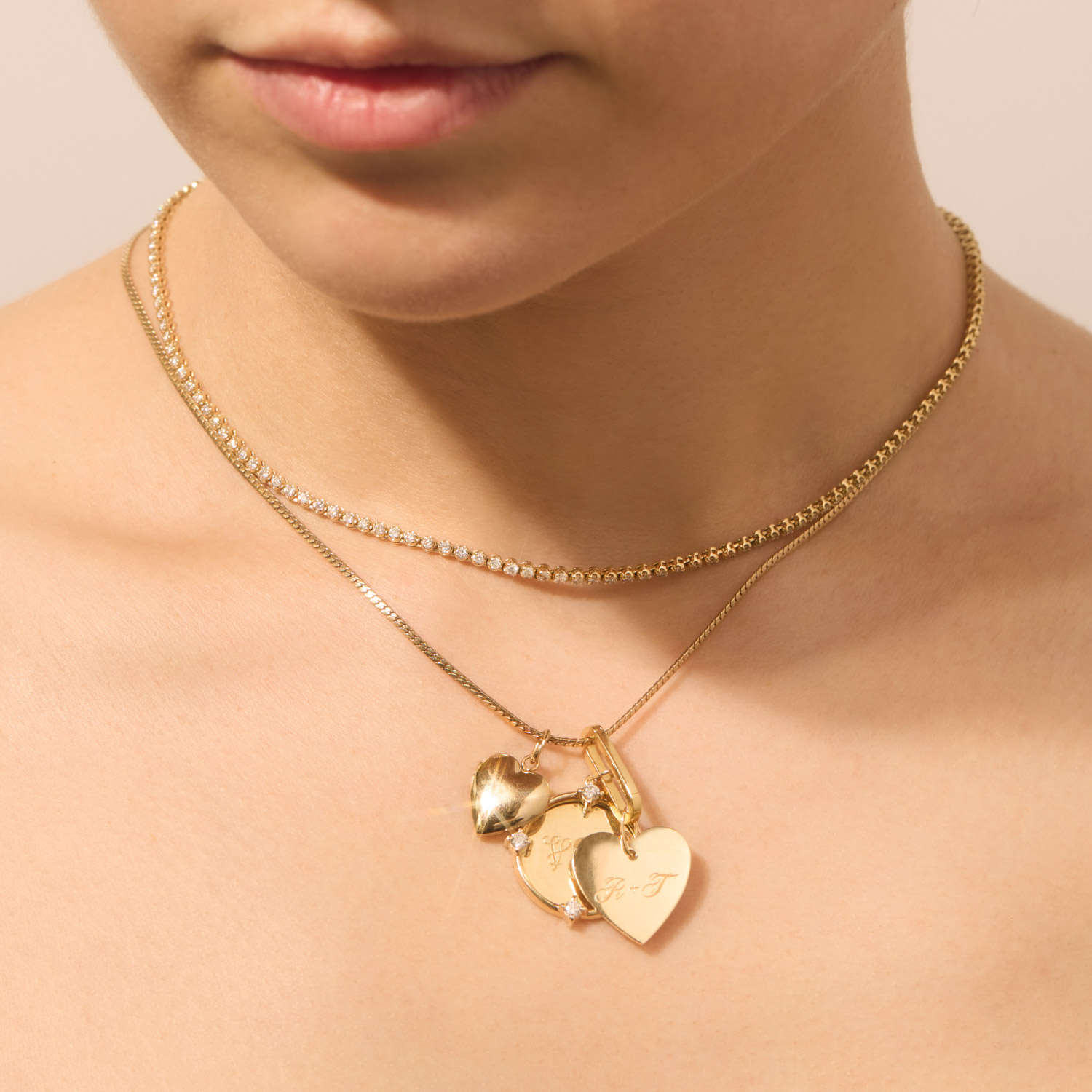 352-angel-hair-diamond-gold-medallion–1.jpg