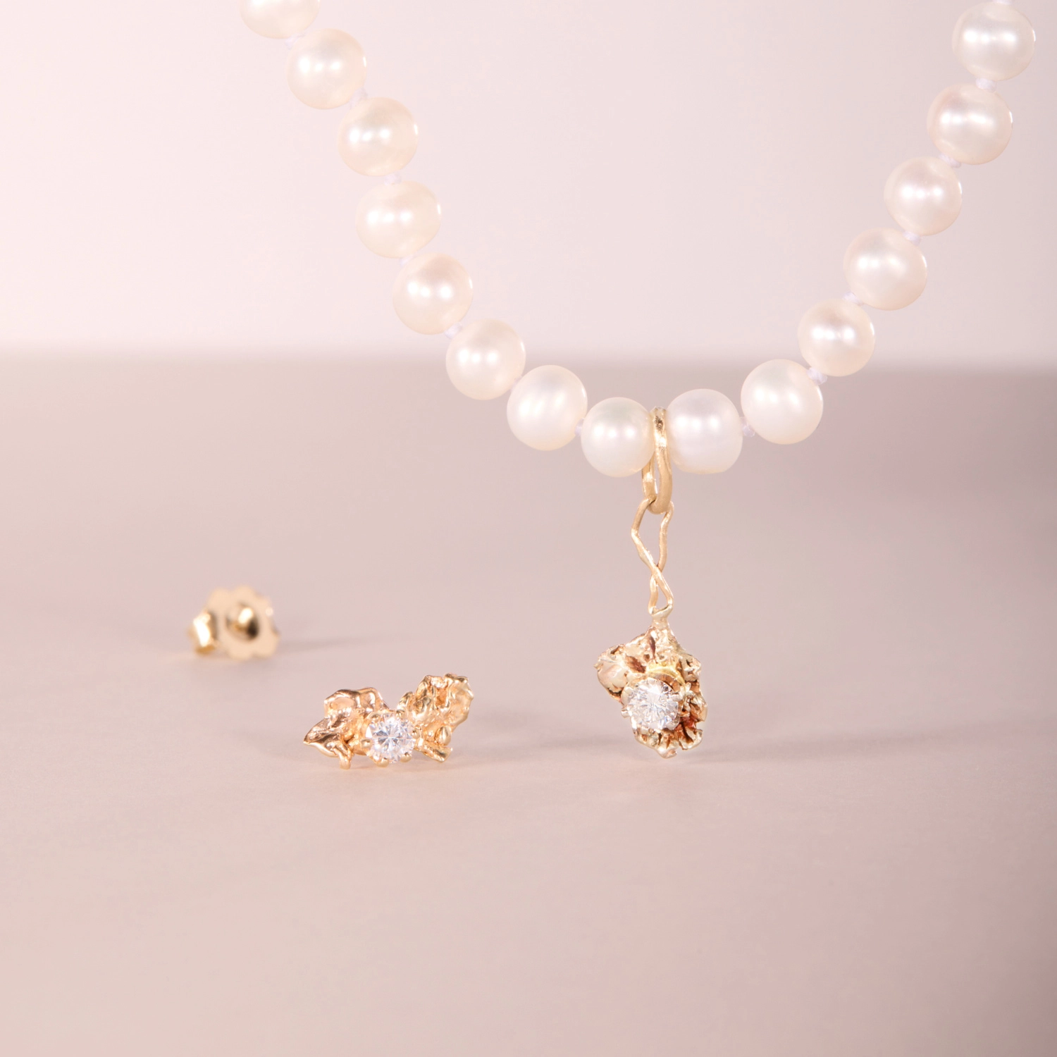 357-baby-s-breath-earring-diamond-single–1.jpg