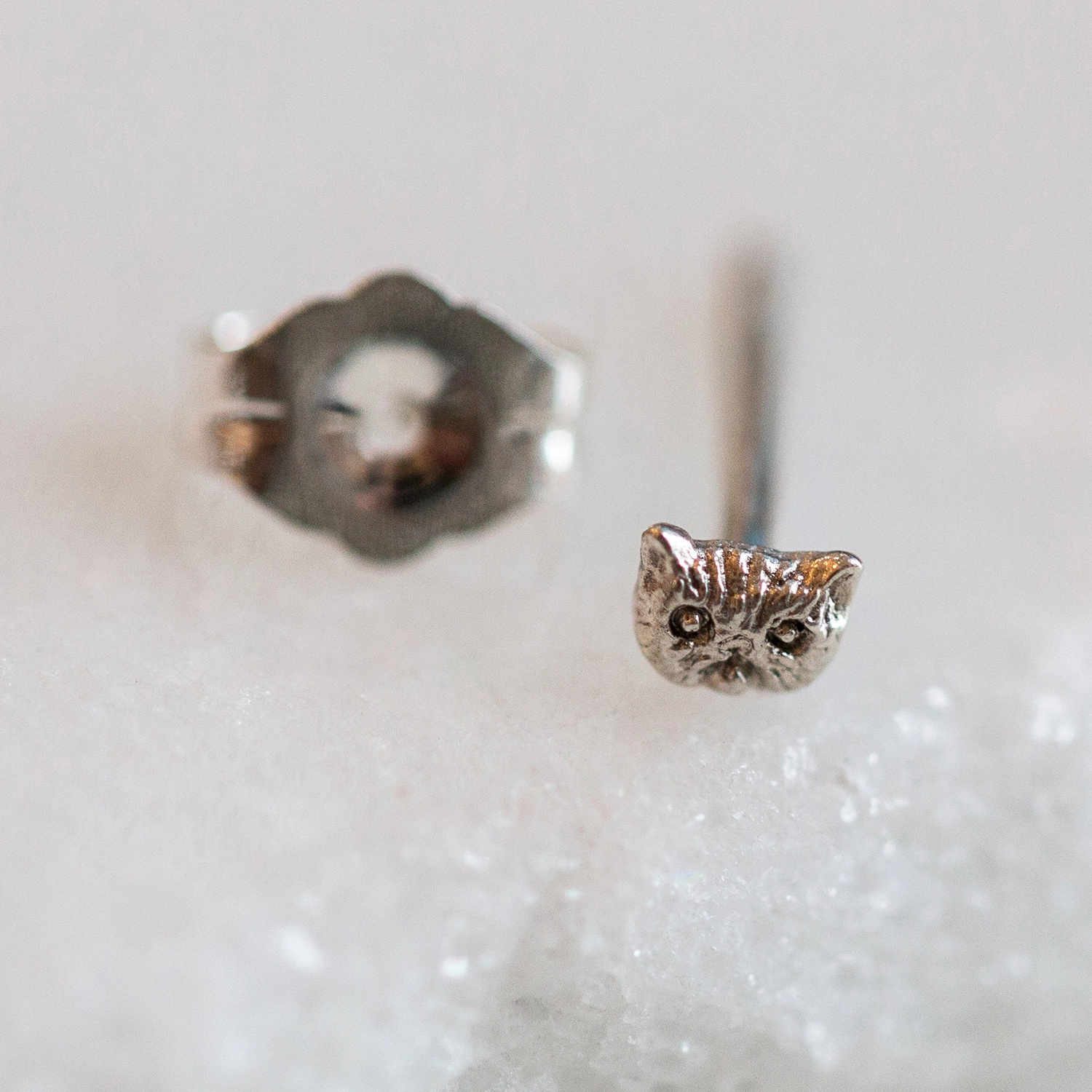 Itty Bitty Kitty Stud, Silver (single)