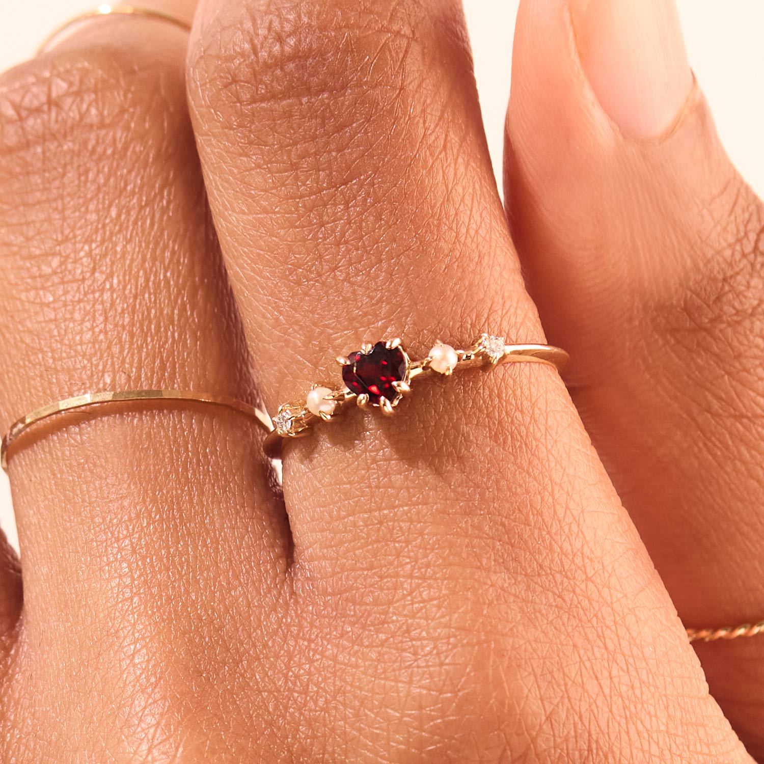 468-great-heart-garnet-ring–1.jpg