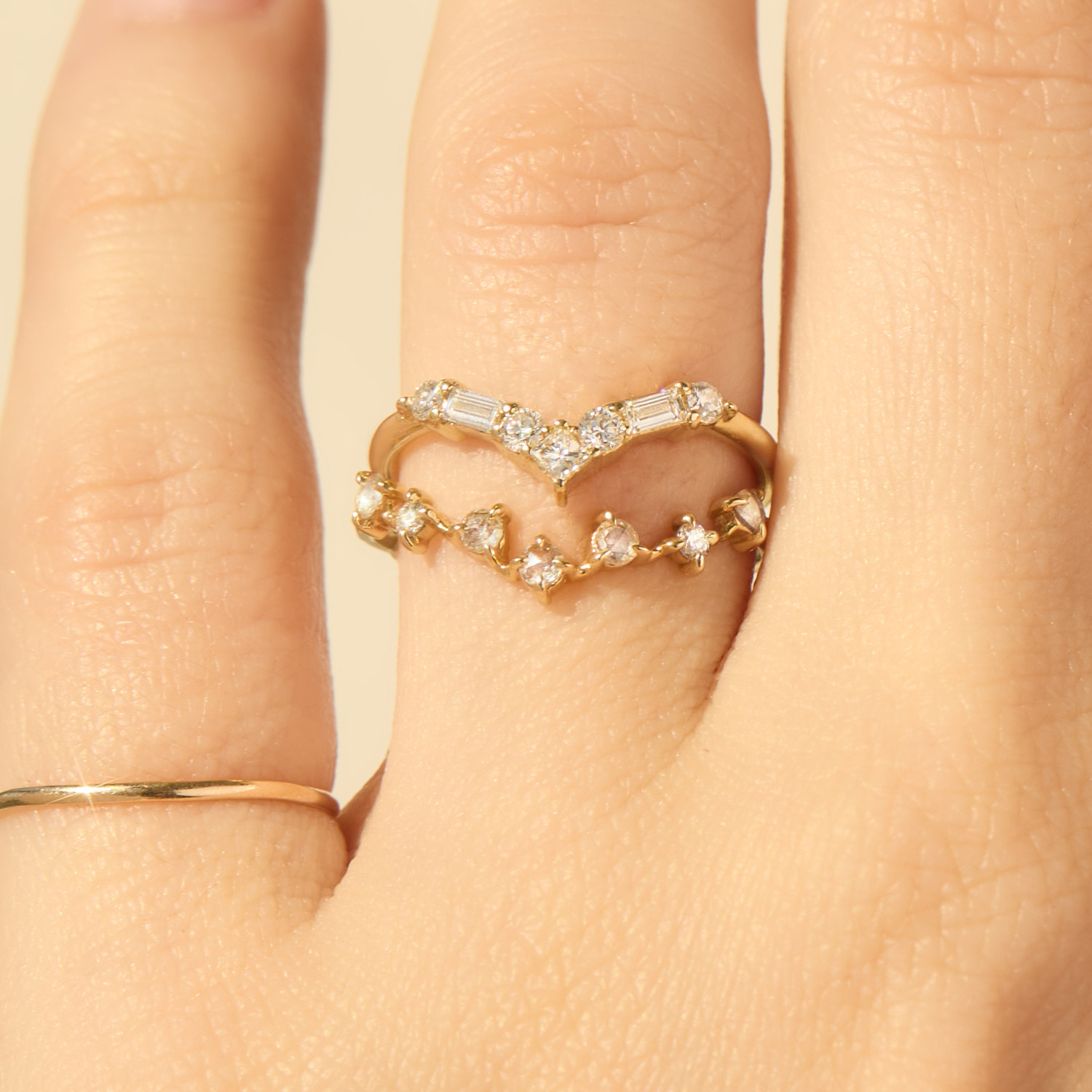 Catavina Diamond Curved Arch Band