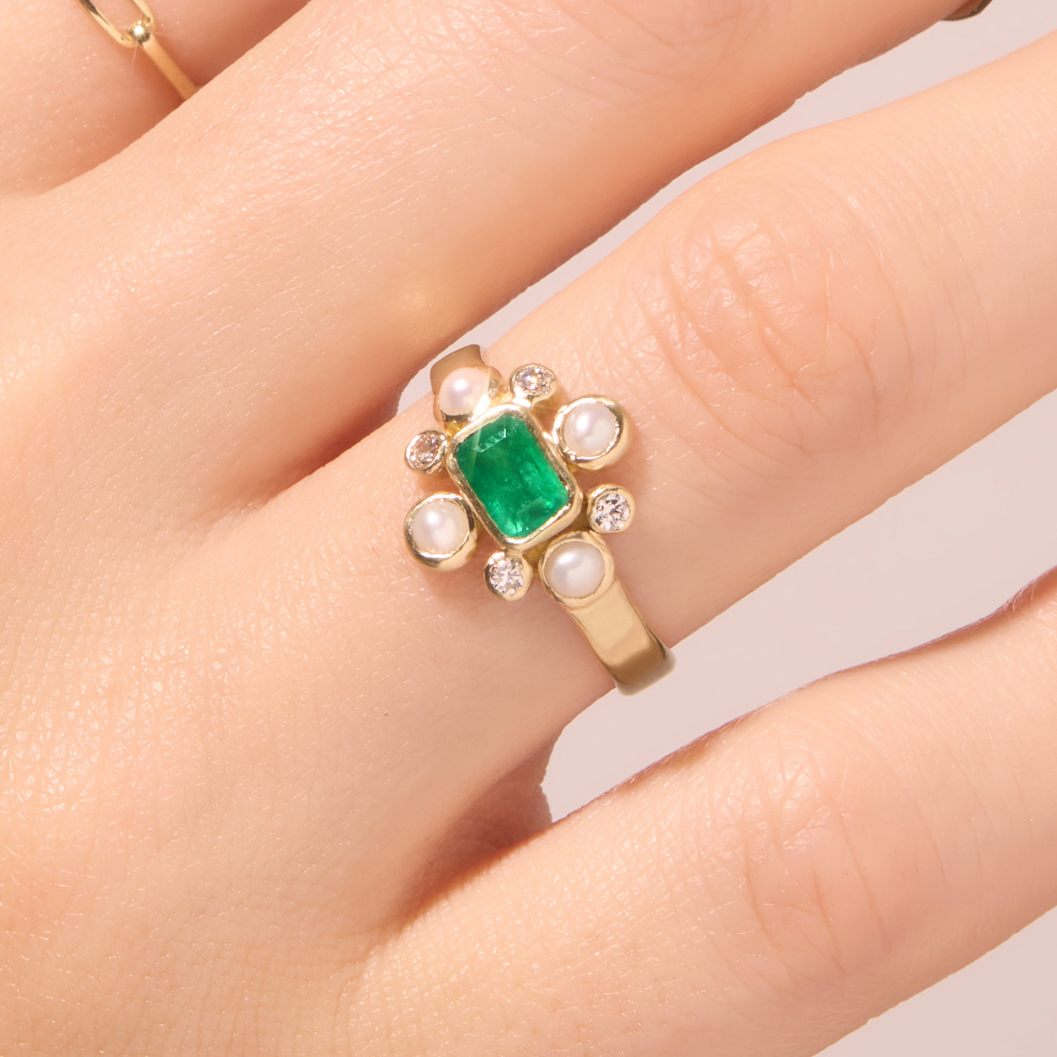 Aurelia Emerald Ring 
