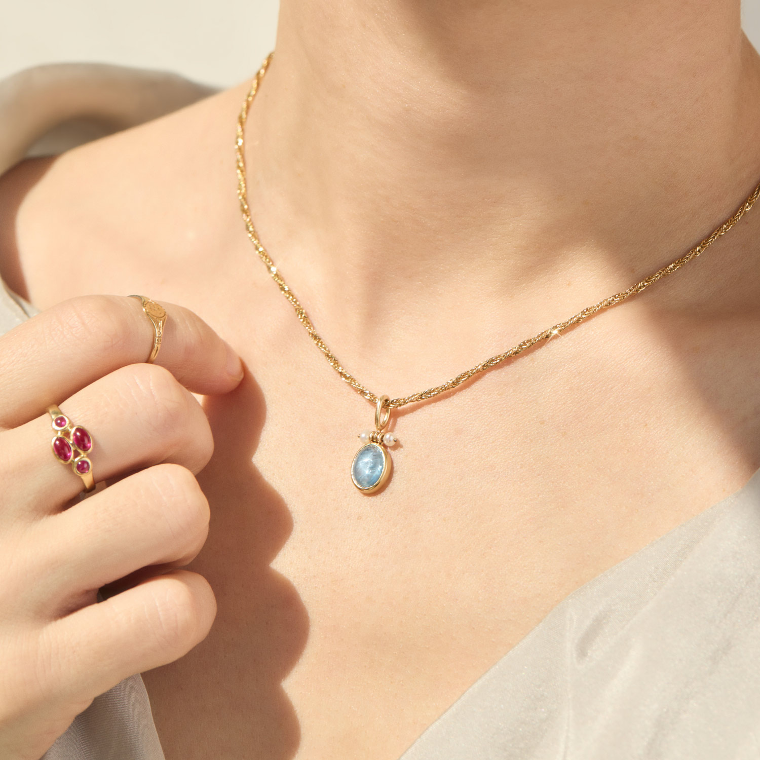 Pebele Aquamarine Pendant 