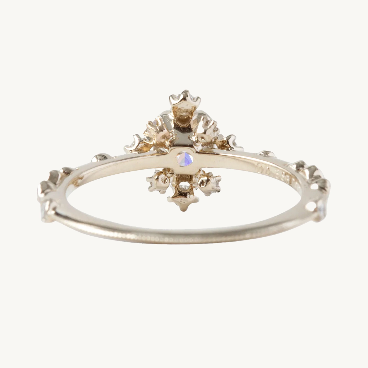 59-snowflake-ring-supreme–1.webp