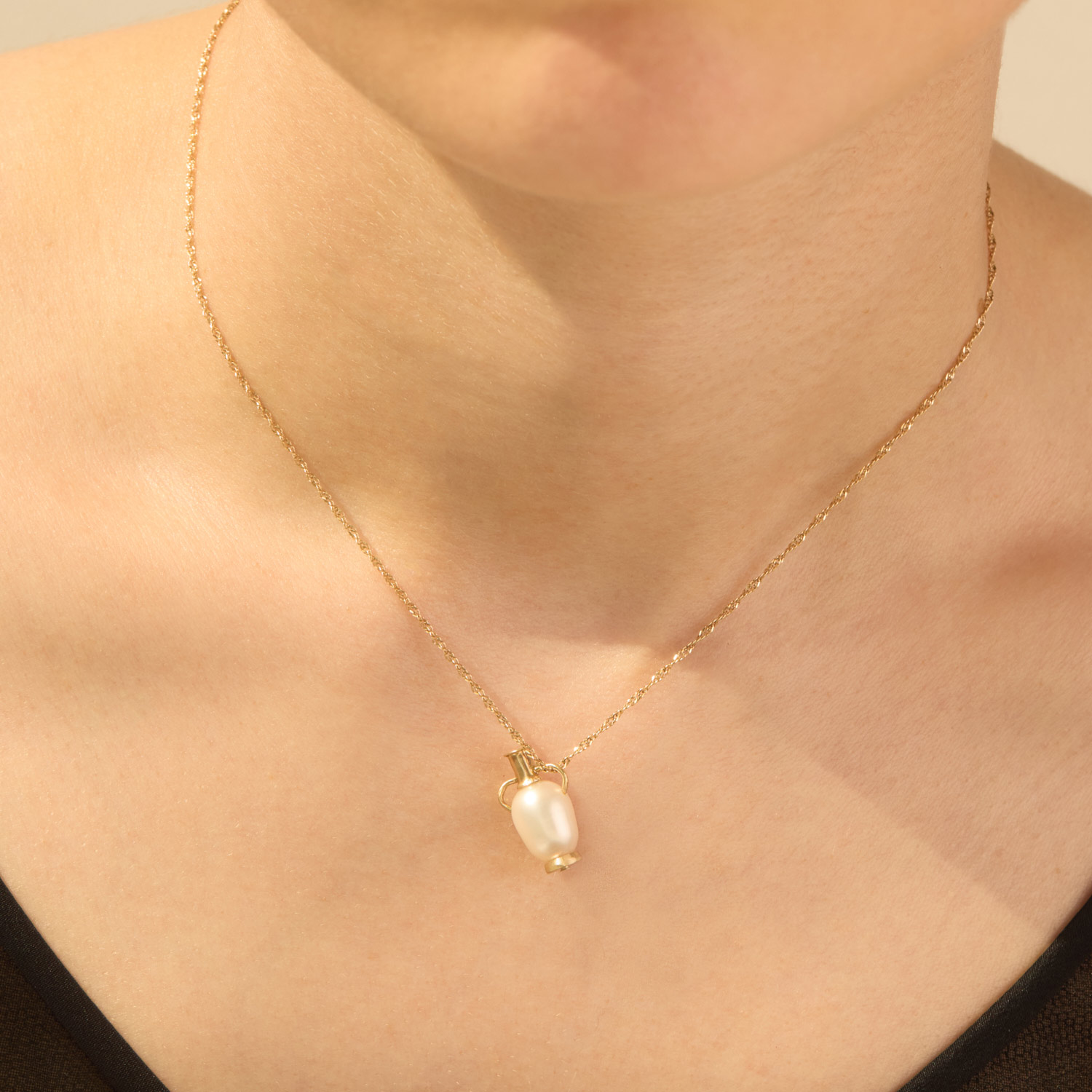 Footed Pearl Vessel Charm 