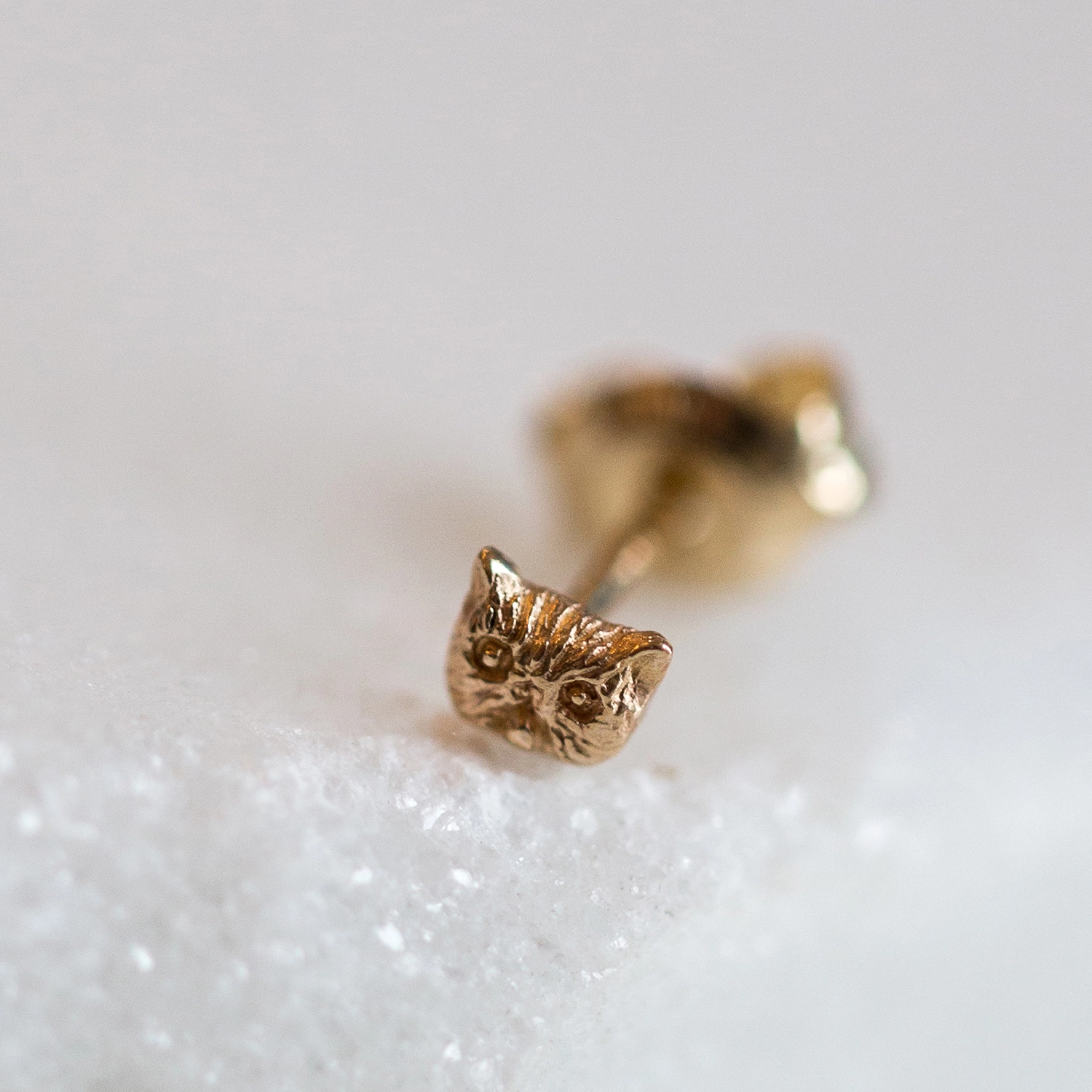 Itty Bitty Kitty Stud, Yellow Gold (single)